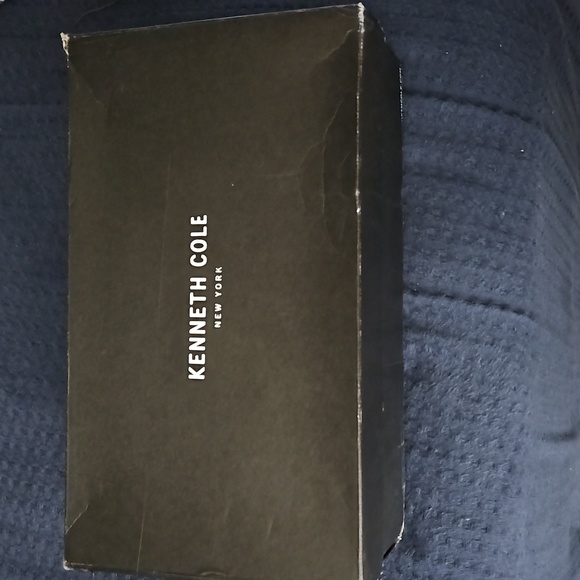 Kenneth Cole Gray Leather Oxfords.BRAND NEW IN BOX!! NEVER WORN!! - Picture 5 of 6